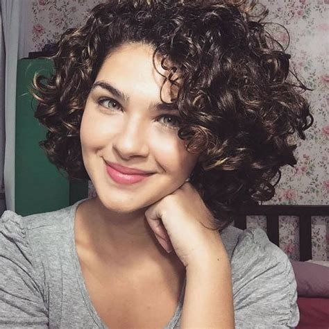 best haircut curly hair|trendy haircuts for curly hair.